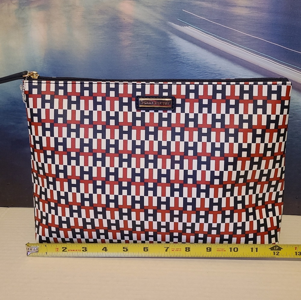 Tommy Hilfiger Large TRAVEL BAG NWT - Picture 6 of 8